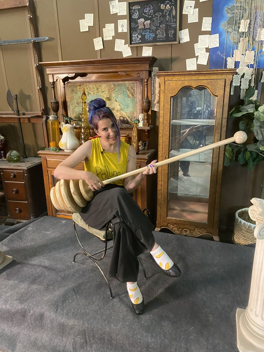 PixiesAndPins's tweet photo. I got to be the #GodOfHoneybees
Honey dipper: @MonstermakerSRS/@BandersnatchFX
Art: @TinnelLovitt for #StudioNight
The Crowned: @damonvanhee /@formerly_feral
Streamed on @Gen_Con TV from @WorldofChaldea Studios
#art #model #HoneyDipper #GenConTV #KeepMakingArt #KeepBeingArt https://t.co/gImmyrrJri