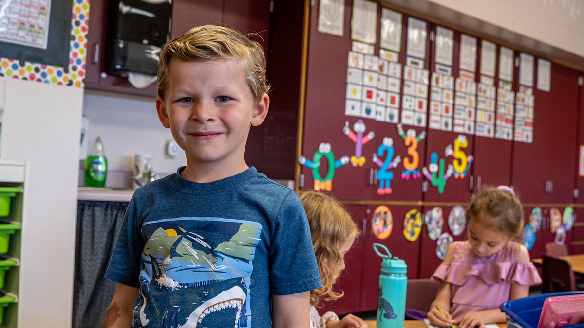 Fun traditions meet innovative learning at <a href="/TowneMeadows/">Towne Meadows</a>! Enroll your kindergartners! Towne Meadows is home to the Self-Contained Gifted Program, challenging students to grow in all academic areas including STEM &amp; language arts.  gilbertschools.net/enroll #kindergarten #exploregps