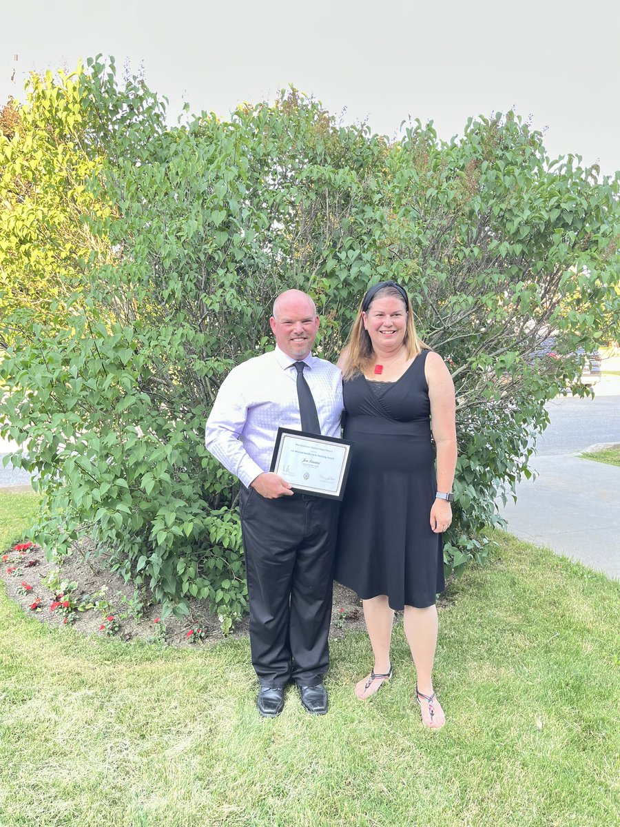 𝙹𝚘𝚗 𝚂𝚠𝚊𝚒𝚗𝚎 tweet media