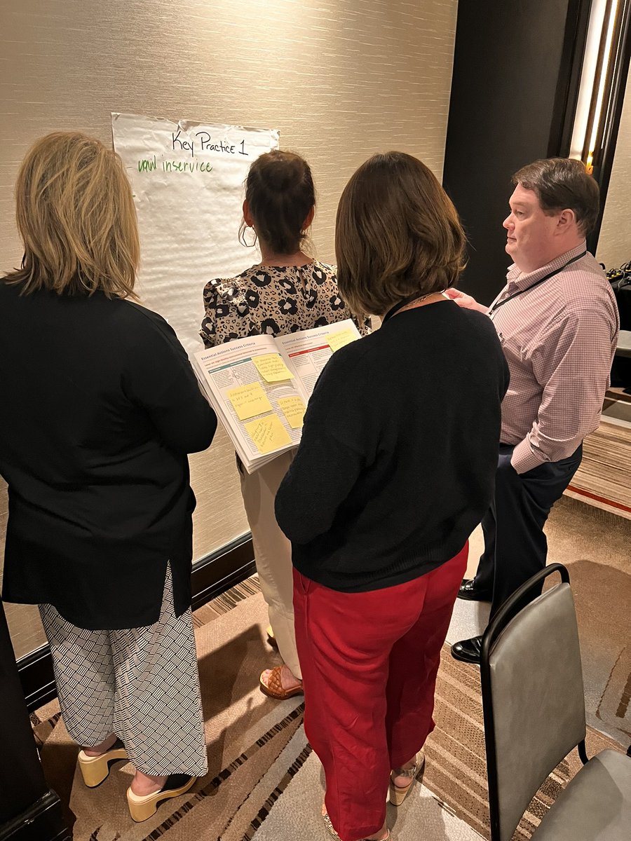 Region4_DSS's tweet photo. Day 2! Mariana and Jennifer got the opportunity to represent for our region! We are so proud of our teammates! #ESF3.0 @Region4ESC @texasces @teainfo https://t.co/k7e48rxhLY