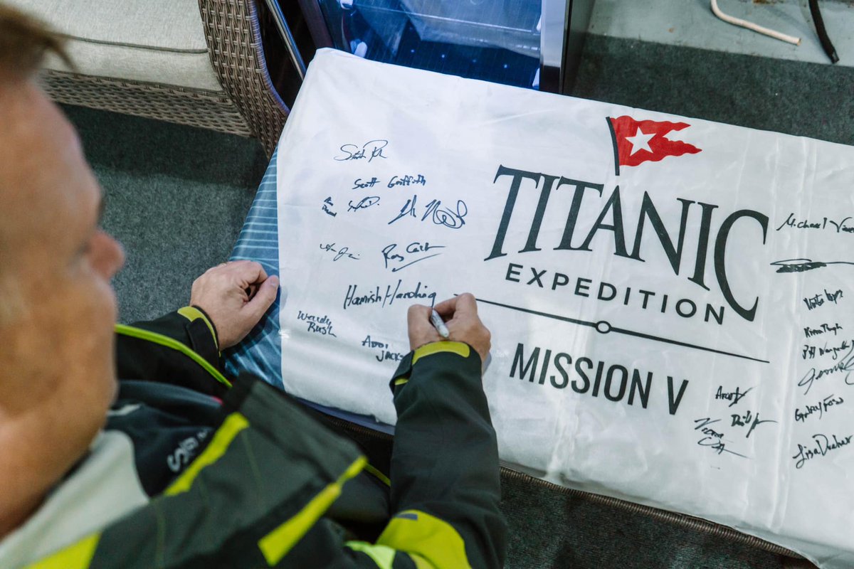PINAR_BK_2023's tweet image. Titanik enkazına inen turistik araç kayboldu! İngiliz milyarderden haber alınamıyor..!!
#titanic #hamishharding #pinarbk #missing #titansub #Discovery 
"OceanGate Expeditions" adlı şirket, denizaltına inebilen bir turistik aracının bugün Titanik batığına indiği esnada kayboldu.