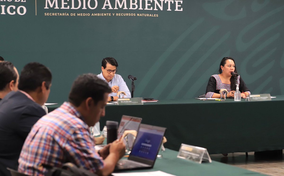 Mary_Luisa_AG's tweet photo. Hoy tuvimos reunión de trabajo y seguimiento con el sector ambiental.

Con ánimo, determinación y en equipo trabajamos diariamente para avanzar en el cuidado medioambiental y de las comunidades. https://t.co/P0YBSxipnt
