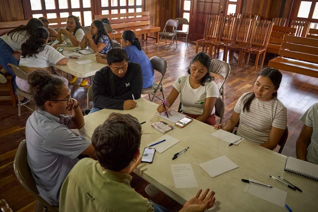 Agroforest_JAL's tweet photo. Compartiendo experiencias entre los miembros de las #RITER en el taller “Creación y Difusión de Contenido en Páginas de Facebook” con grupos emprendedores de Noh Bec, en donde aprendimos a utilizar herramientas para la creación de contenido digital.
#SomosSelvaMaya
@Mexico_TNC https://t.co/qgGyaDaV5i