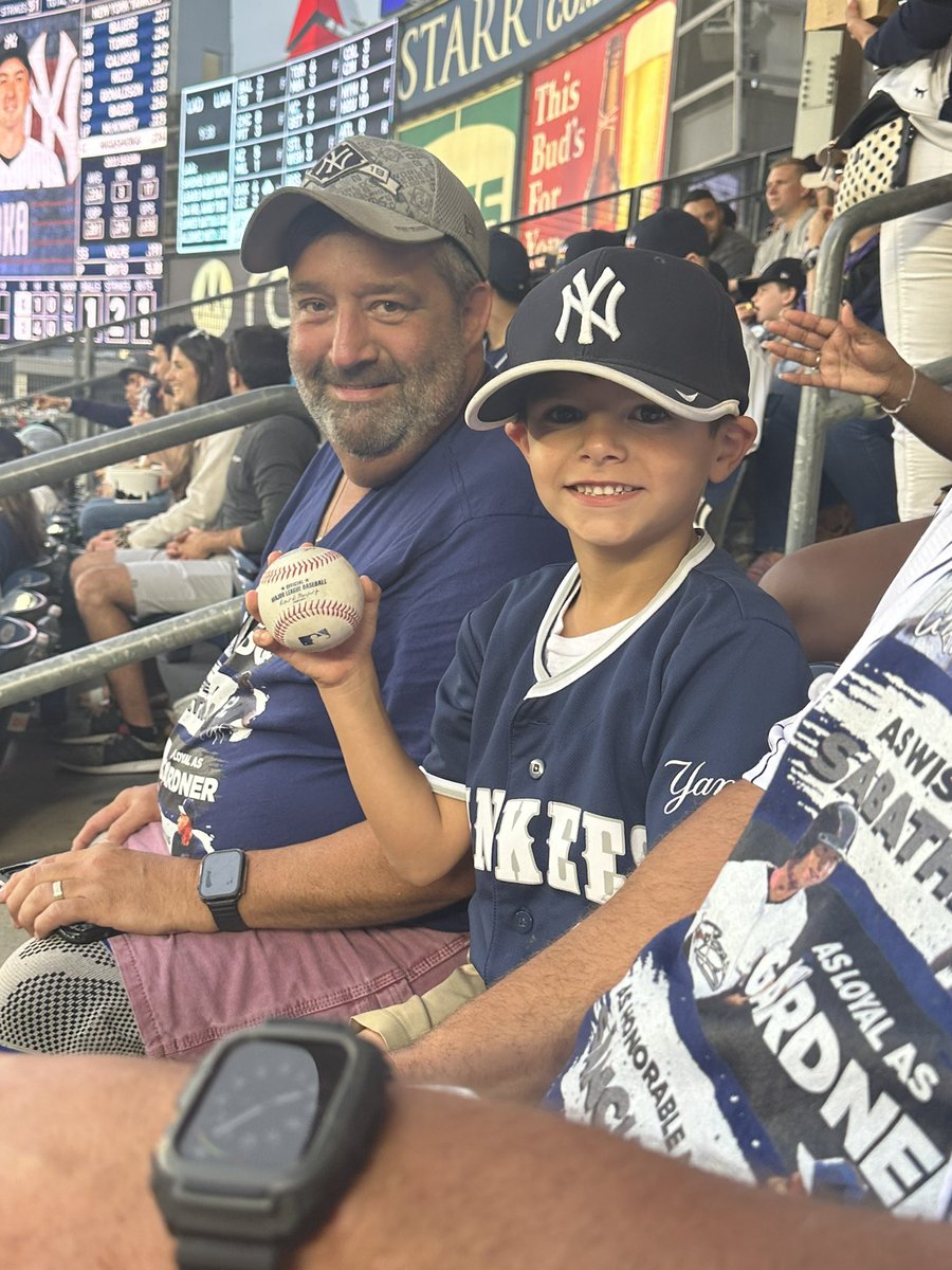 Jamie_bardo's tweet photo. @Yankees Special shout out to the New York Yankees and Billy McKinney for making my cousin John’s first Yankee game memorable. He got the home-run ball! ⚾️ https://t.co/hpj4yYR713