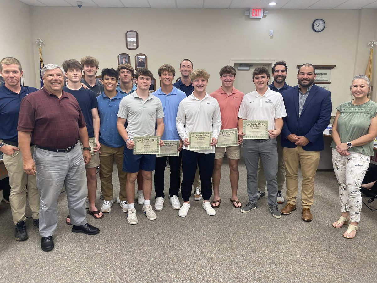 What a great way to begin the last Board meeting of the school year…celebrating our Shawnee Boy’s Lacrosse team on our first ever State Championship! (They also won awards and accolades for great sportsmanship!) Congratulations players and coaches 👏🏆🥍⁦<a href="/ShawneeHSNJ/">Shawnee High School</a>⁩