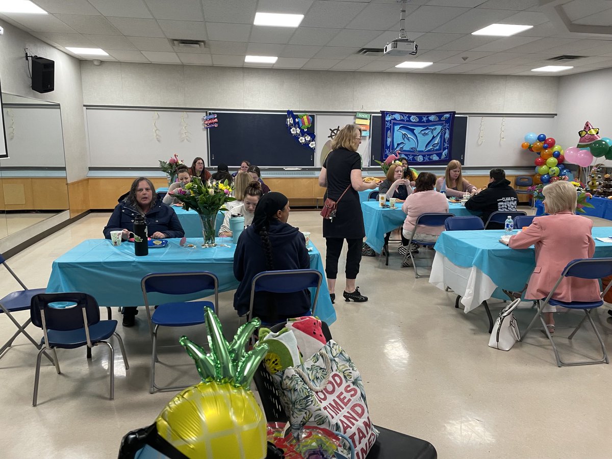 Our PAC made us a beautiful lunch today! It was so so thoughtful and delicious. #theyappreciateuseveryday #always showingustheycare #wearesolucky ⁦<a href="/AbbyNews/">Abbotsford News</a>⁩ ⁦<a href="/AbbotsfordSD/">Abbotsford Schools</a>⁩ ⁦<a href="/NNgieng/">Nathan Ngieng, Ed.D</a>⁩