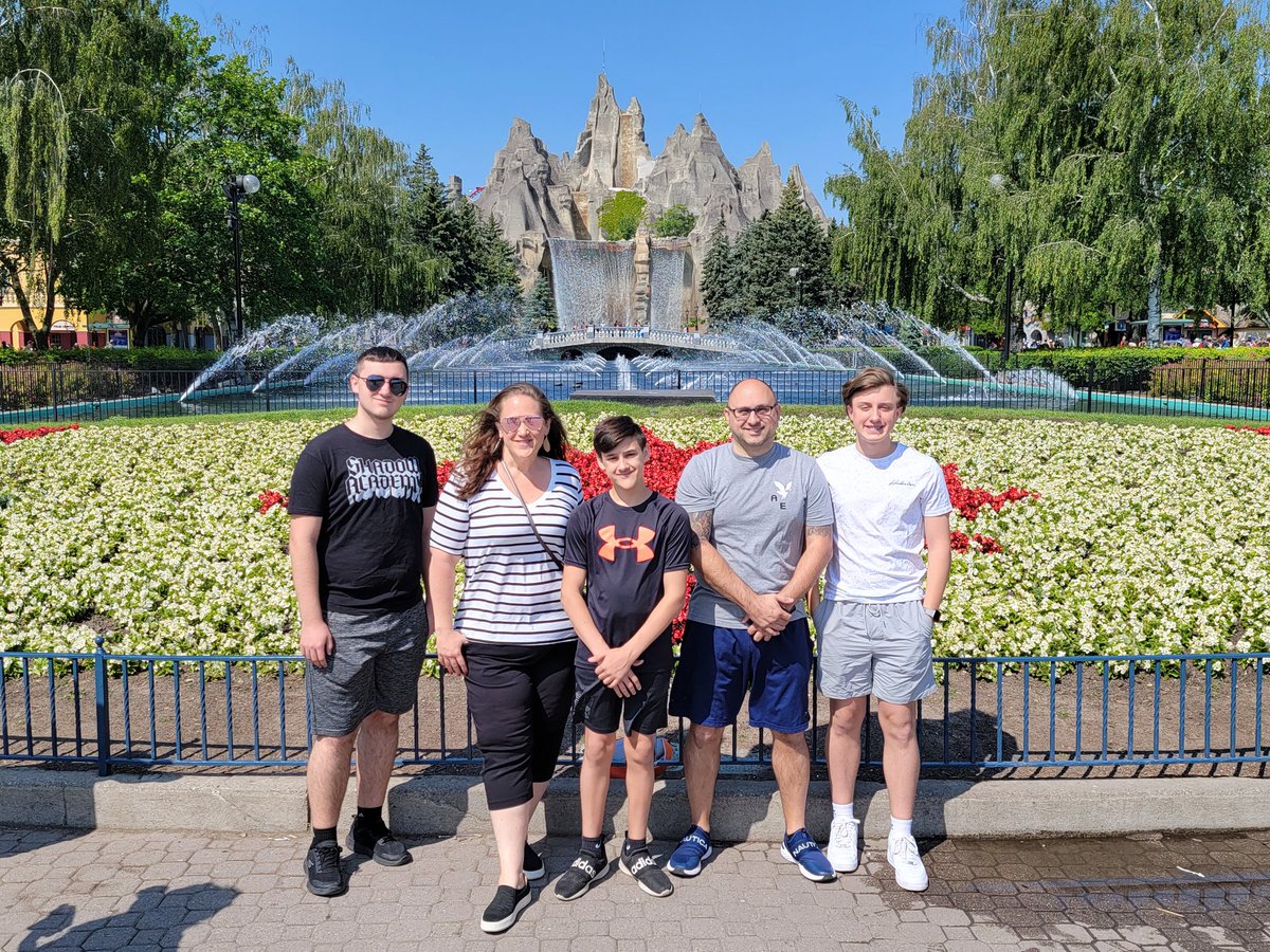 Hey <a href="/TonyClarkCP/">Tony Clark</a> <a href="/cedarpoint/">Cedar Point</a>, we are waving to you from Canada! We enjoyed visiting our sister park <a href="/WonderlandNews/">Canada's Wonderland</a> for the first time! #CanadasWonderland #CedarPoint