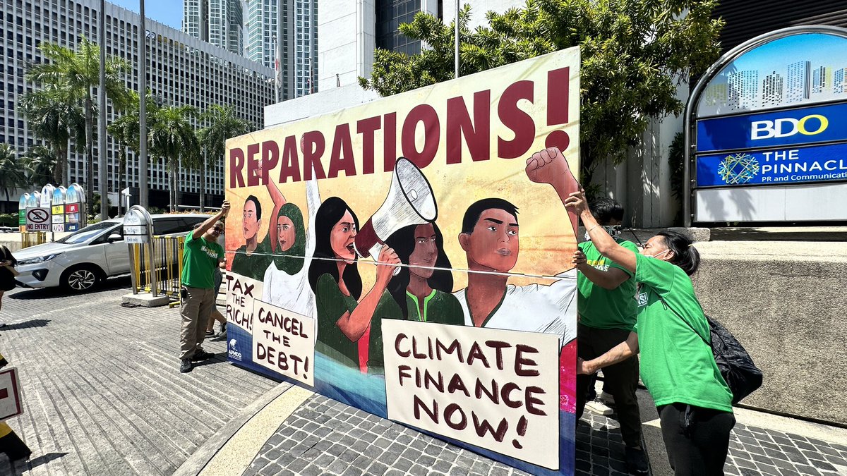 As debt continues to cripple the lives of Filipinos, 🇵🇭 Filipino communities reject more loans🙅🏽‍♀️, call for the cancellation❌ of illegitimate debts, and demand #ReparationsNow ⚖️ instead of false finance solutions🙅🏽to the multiple crises. #CancelTheDebt