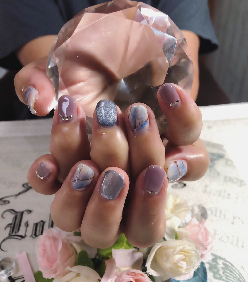 7373namihey7373's tweet photo. ＊
#ジェルネイル #Lollipopnail #自爪を削らない #パラジェル #自宅サロン 
#ネイル2023 #ネイルデザイン2023 #トレンドネイル  #ジェルネイル2023 #ニュアンスネイル #大理石ネイル #ラメネイル #マグネットネイル #ちゅるるんネイル #nailstaglam #naildesign #nail #nailart #nailsalon https://t.co/if6kDCeVKL
