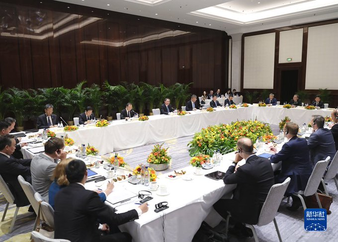 animals_h's tweet photo. Premier Li when visiting Germany:"Failure to cooperate is the biggest risk&amp;failure to develop is the biggest insecurity.With economic globalization, the world economy has become interconnected.We can't simply equate interdependence with insecurity."In short,"de-risking" is risky. https://t.co/dA4NLH4hqm