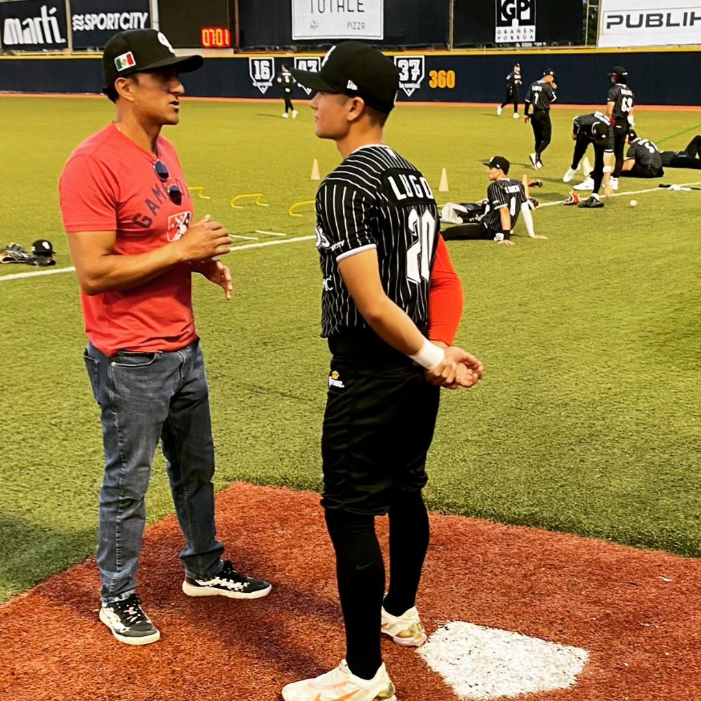 cdbijb's tweet photo. “La fuerza de carácter y la inteligencia emocional para hacer frente a los errores y aprender de ellos son la clave del éxito”. 

Robert Kiyosaki

Seguimos trabajando 💪⚔️ @GuerrerosOax 
#JB10 #Beisbol #integral #Lideres #positivos #Oaxaca #mentalidad #inteligencia #emocional https://t.co/vCQ8XeyCux