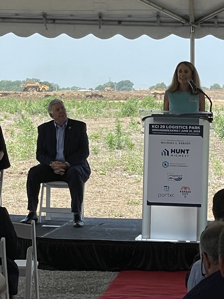 Excited for the groundbreaking of KCI-29 Logistics Park and look forward to supporting workforce development for the Northland. #pcr3proud ⁦<a href="/PlatteCountyR3/">PlatteCountyPirates</a>⁩ ⁦<a href="/HuntMidwest/">Hunt Midwest</a>⁩ <a href="/orareynolds/">Ora Reynolds</a> ⁦<a href="/MLBell10/">Mike Bell</a>⁩ ⁦<a href="/NCCRocks/">NCC - Northland KC</a>⁩ ⁦@GovParsonMO⁩