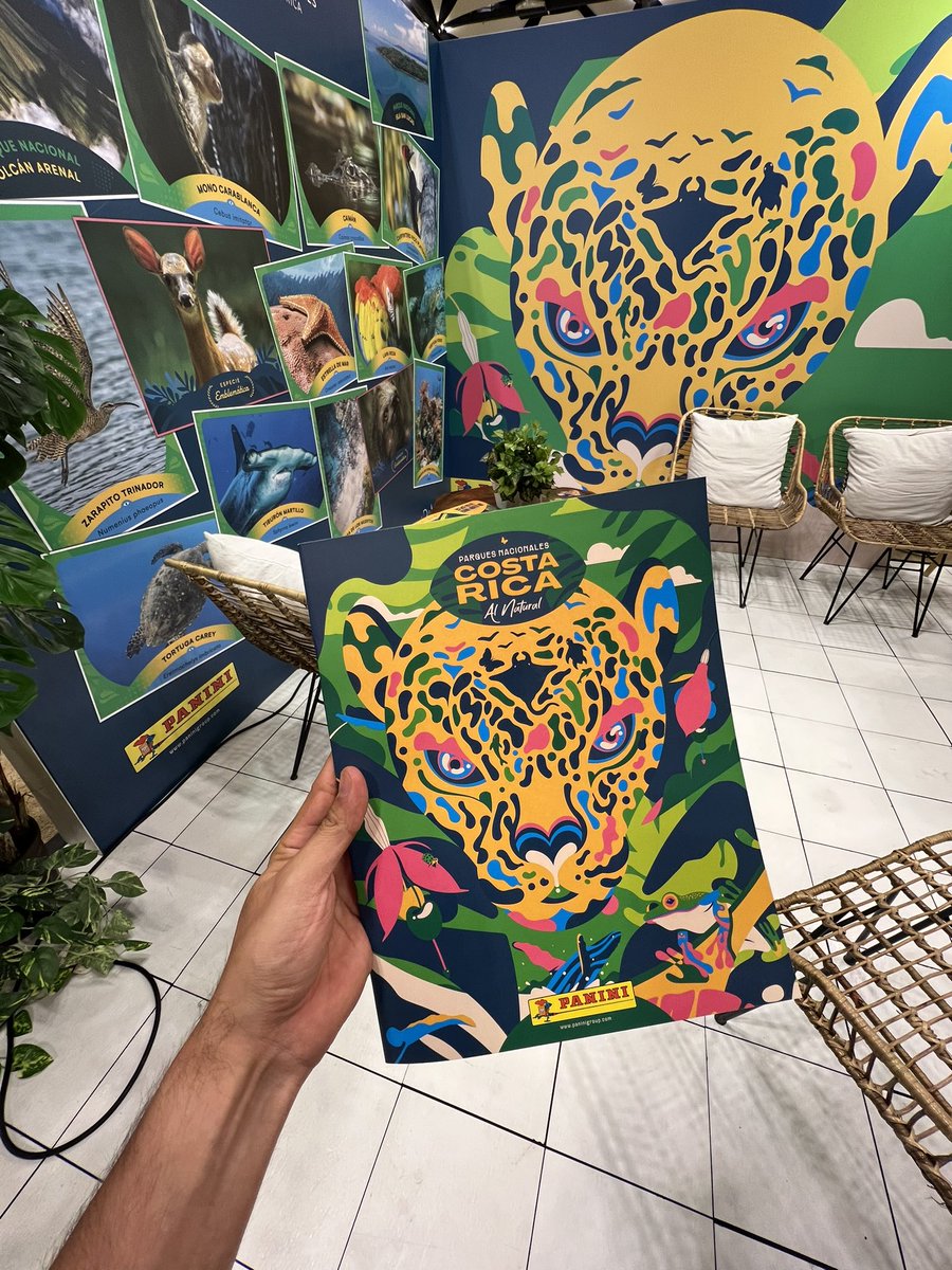 enriquejrl's tweet photo. Hoy lanzaron el primer álbum de parques nacionales del país. Es la primera vez que se hace un álbum así en el mundo.

Todo lo recaudado se destinará a la Fundación de Parques Nacionales. Ya está disponible en distintos supermercados. https://t.co/S7RoPcvBau