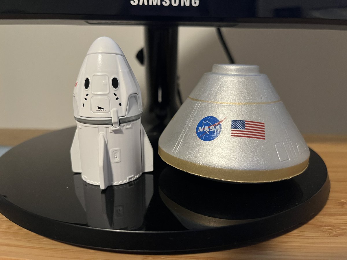 brandonjmphoto's tweet photo. #CrewDragon 🤝 #Orion 

#SpaceX #NASA #CrewCapsule #SpaceCoast https://t.co/dJdevLSdvO