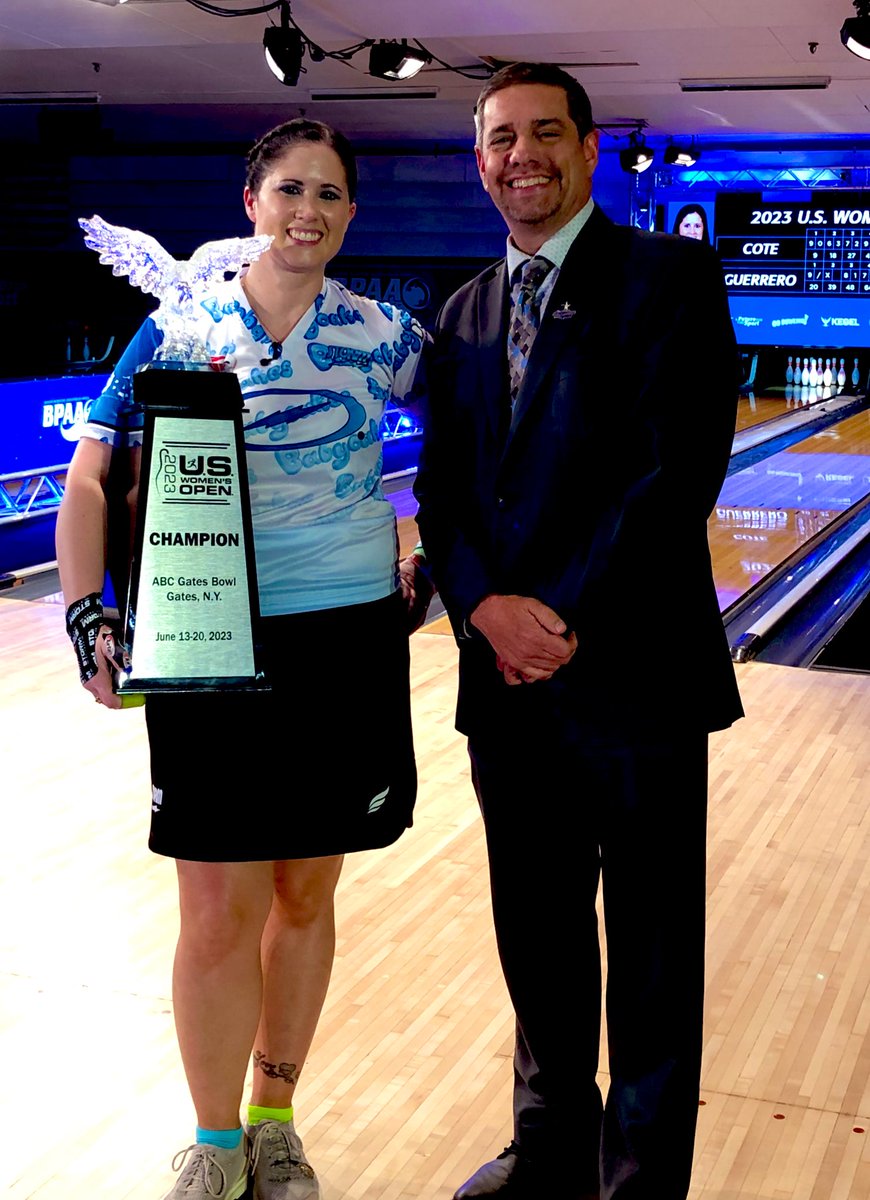 DaveRyno12's tweet photo. Here it is! Sorry for the delay - the traditional #WinnerPic with #USWomensOpen champ @bryzee02 @PWBATour @USBC she wins a wild championship match in the 10th frame for her first major. Congrats!!! @CBSSportsNet @CDB300 https://t.co/wwSe11a6Jg