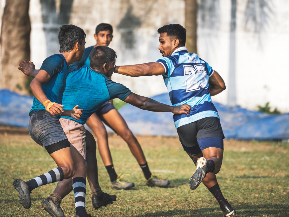 S_MorningLight's tweet image. BRACE FOR CONTACT
#Tackletime at #CampbellPark, home of the #DoubleBlues. Danton D’Abrera Shield, May 2023. More@ wp.me/p331hA-54B
#EF100_400 courtesy @Canon_SL
#actionphotography #sportsphotography #BlueThunder #CampbellPark #CanonAsia #CanonSriLanka #rugby #WesleyCollege