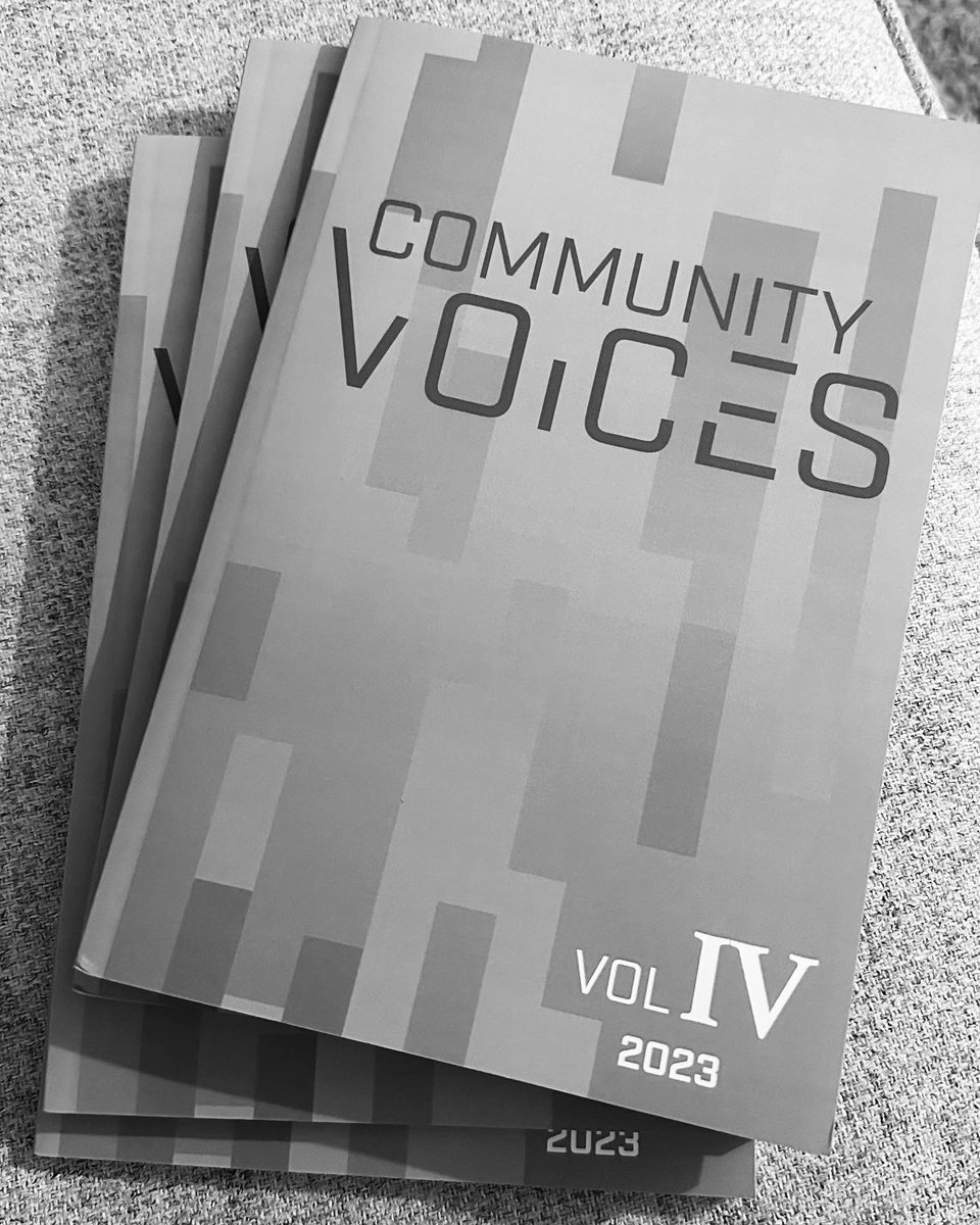 writinglynn's tweet photo. Wow. I did it. I wrote something, and it was published. 🤩😍

So grateful to @StoryCenterMCPL for letting me share my own little world with the bigger world out there. 

Check out Community Voices IV from @MCPLMO or your local library to read! 

#booklaunch #Jewishfantasy https://t.co/JkiZr98Q0N