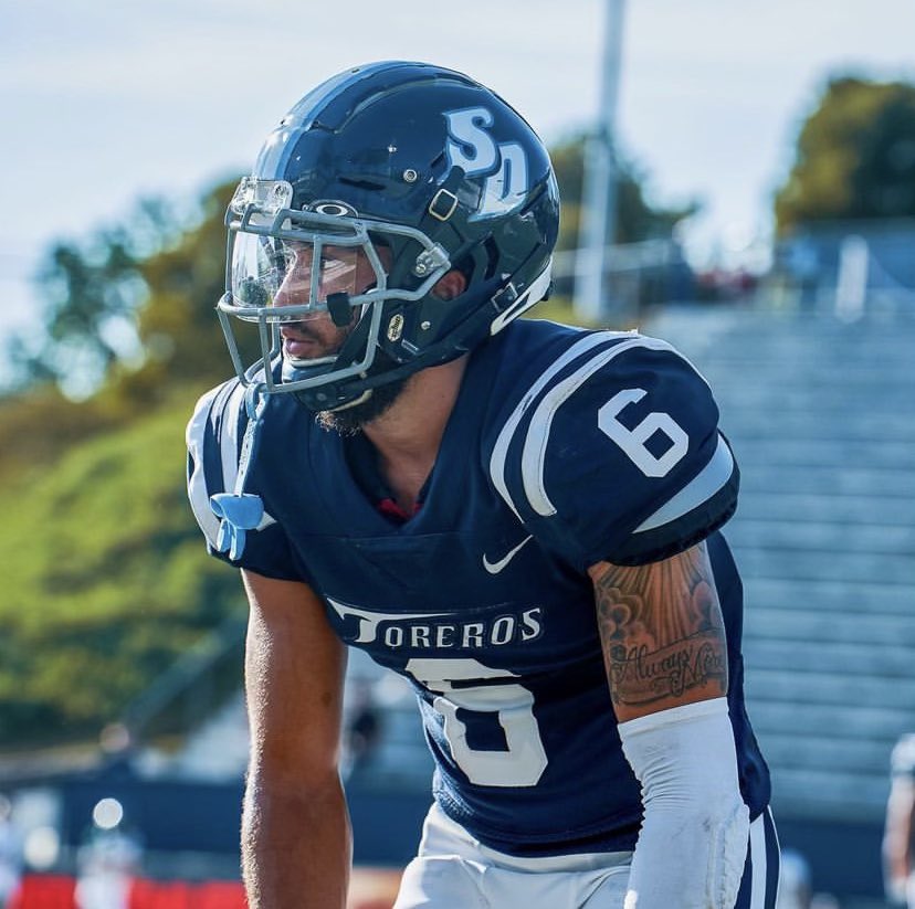 Brooks Davis tweet media