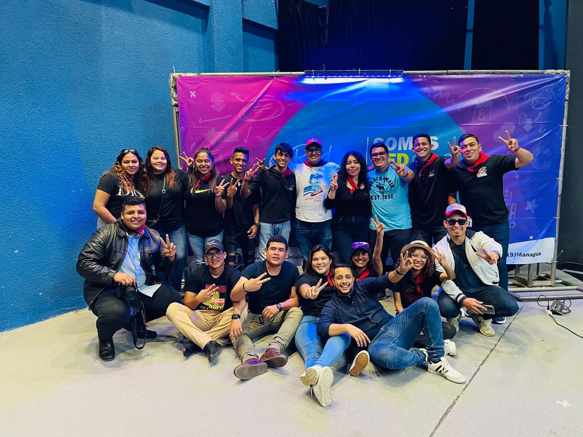 RostranRandall's tweet photo. Equipo RJC MANAGUA 🔴⚫📡📸📱
#JsManagua https://t.co/KzLhQoVQ4A