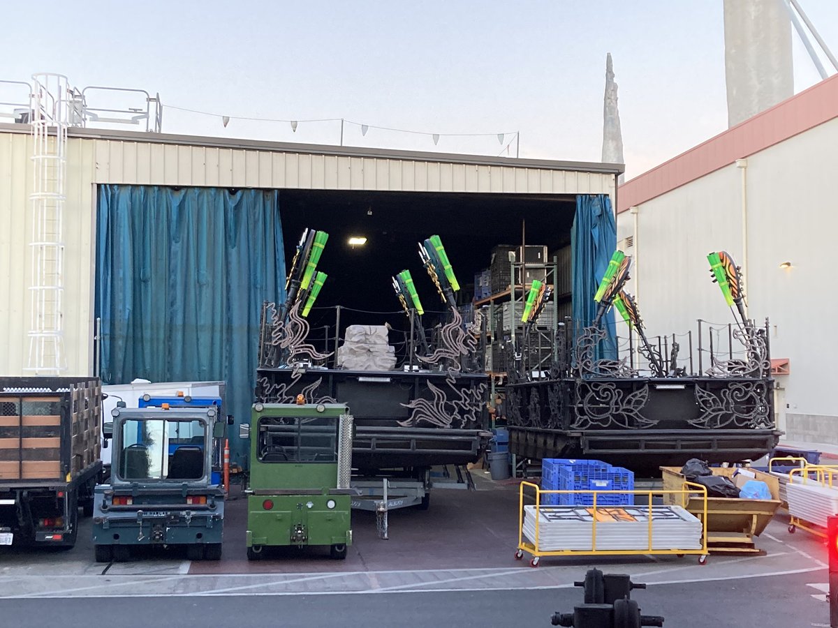 MagicAndWalnut's tweet image. Signs of work on @Disneyland’s Fantasmic! The princess barges have been dry-docked and moved to a backstage warehouse behind Star Wars: Galaxy’s Edge. Perhaps we’ll get some show enhancements during this unscheduled downtime?