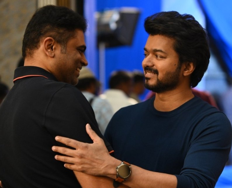 Happiest Birthday dear @actorvijay Sir... Wishing You the Best of everything always...🤗 ❤️ 

#HBDThаlаpаthyVIJAY