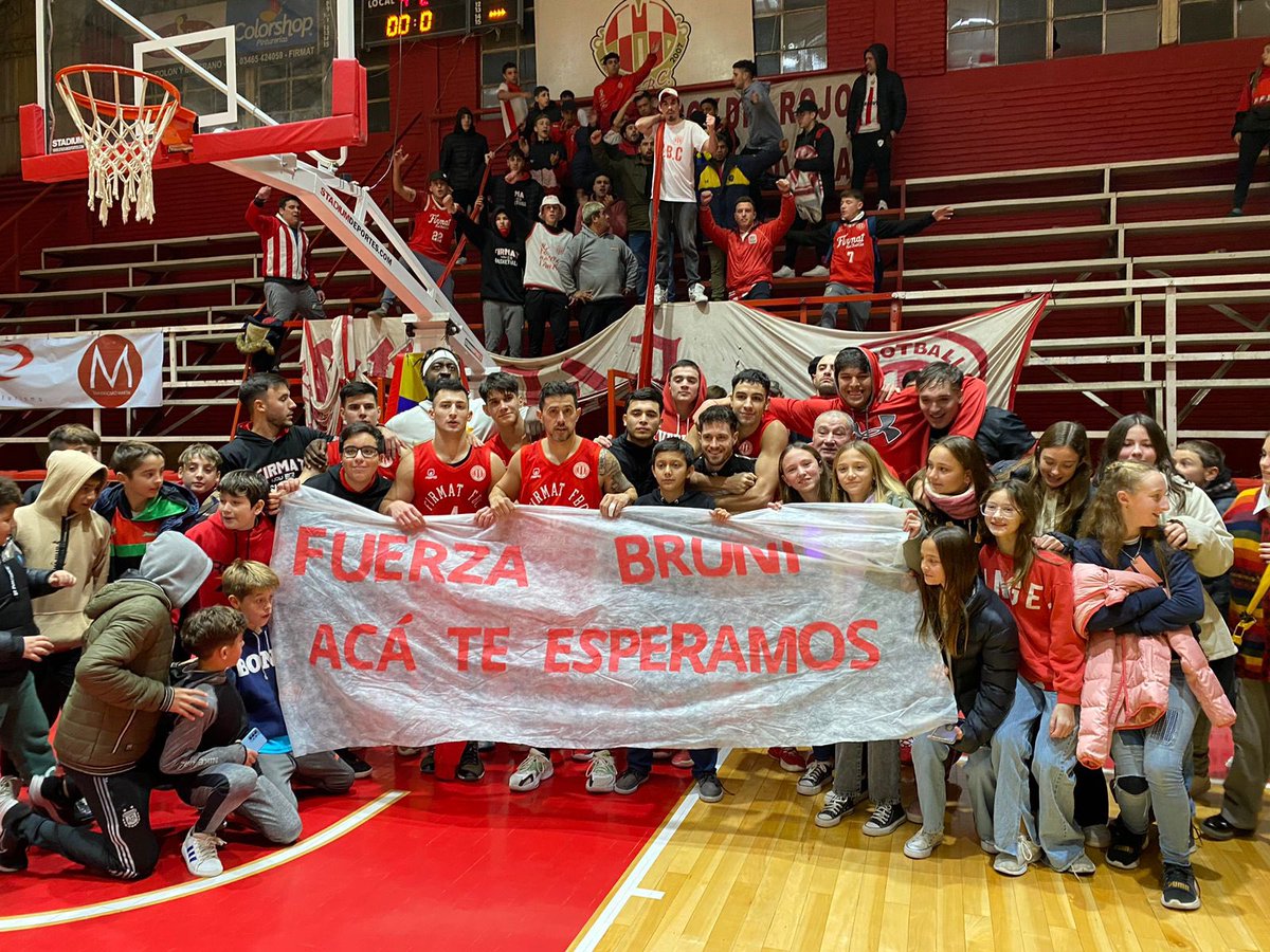 FirmatFBC_'s tweet photo. A SEMIS !!! 🐔💪🏽

El rojo ganó la serie en un 3er partido en la Caldera, el resultado fue 85 a 59 y se estará enfrentando en semifinales a Centenario de Venado Tuerto 💪🏽🐔 

VAMOS ROJO !!! 🇦🇹🇦🇹🇦🇹 https://t.co/i248frCtDl