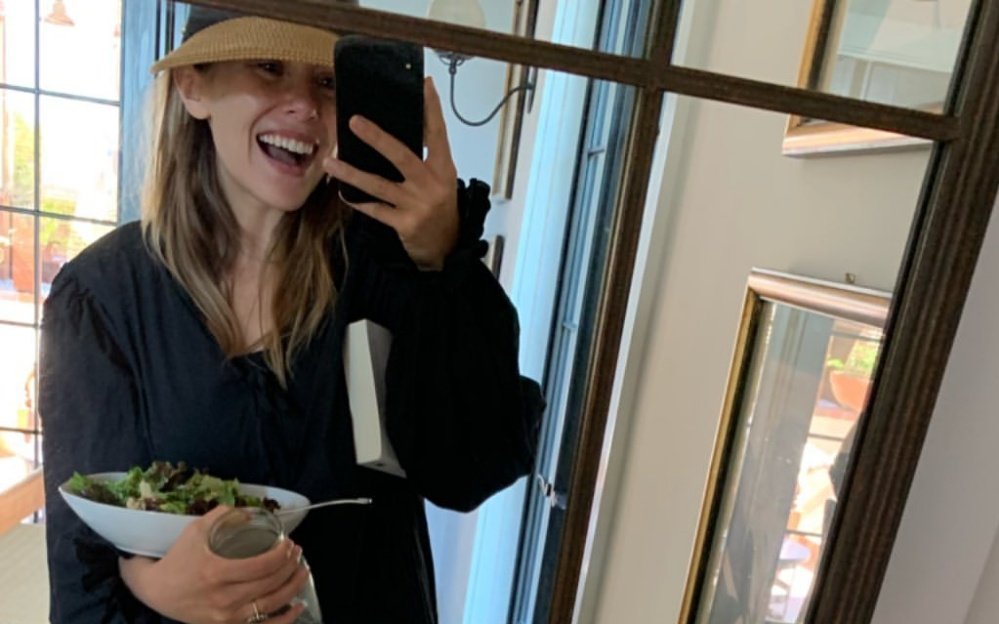 lizzie's mirror selfies🤳🏻