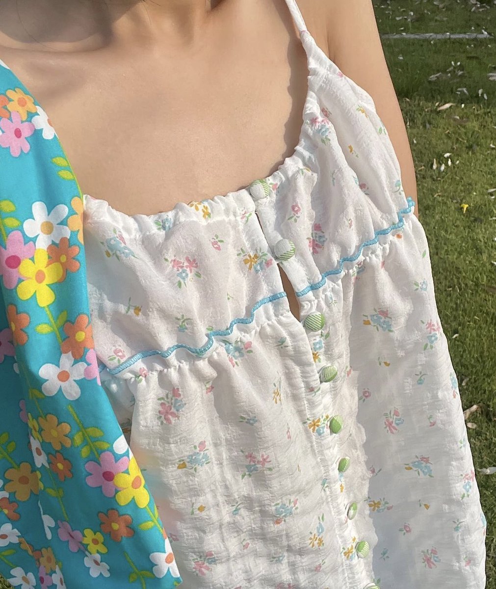 daisy bloom tweet media