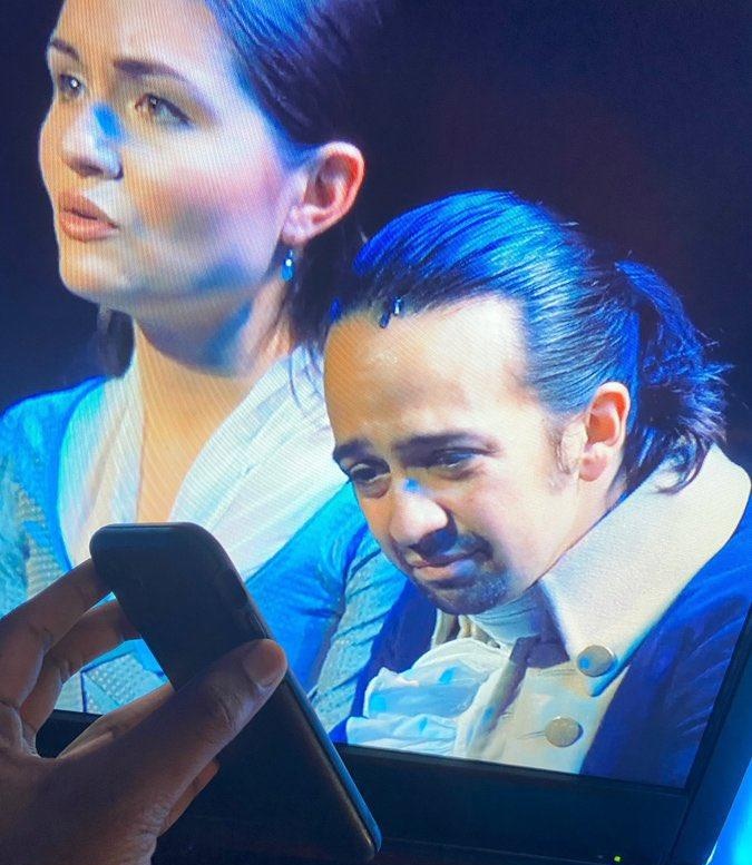 AngryScottishL's tweet photo. Me showing everyone I can the #submarine memes :

#Titan 
#OceanGateExpeditions
#titanicsubmersible 
#Titanic https://t.co/vWY1dlArlN