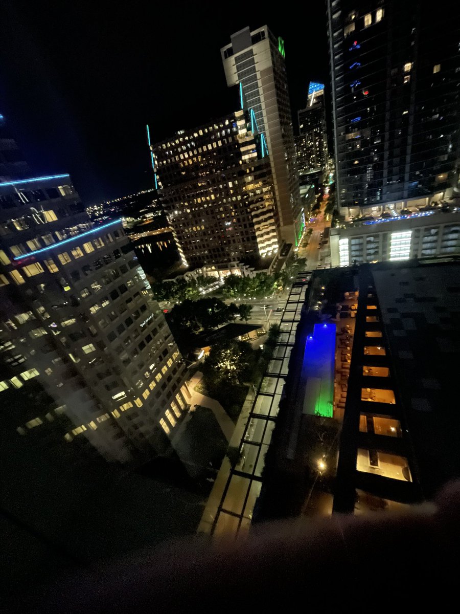 miunger's tweet photo. Goodnight Austin. Happy to see you again my friend. Be kind to me, for old times' sake. Welcome to the adaptable lawyer track. 
#StateBarOfTexas #ComputerandTechnologySection #TXBarTech #AnnualMeeting #sbot23 https://t.co/MCkAk4ZRB5