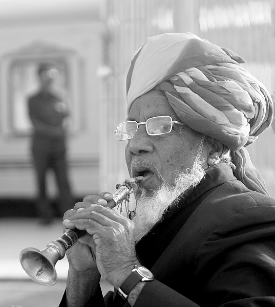 People of India #streetphotography #candid #Music #Tradition #people #Blackanwhite #Culture #Shehnai