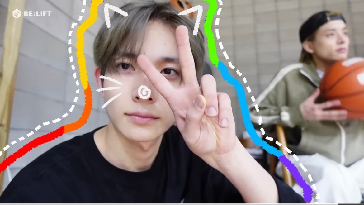 Beginthestory_'s tweet photo. desde temprano me han tenido viendo el video de la ⁦#𝑠𝕝ā𝑚𐦍篮𝑑atė⁩. creo que como fan de @ramyeoonzip⁩, debia apoyar a estos niños lindos. ver lo enamoradito que esta #篮球𝔭rø·𝒮ic𝚔⁩ de su pareja ⁦#𝚐ō𝕝𝑑ê𝚗୨̲୧̲𝙰n𝚐ë⁩, es lo más tierno

𐚁̸   ֺ۪    ☀️   𝙹ade https://t.co/LLJLXZ2spP