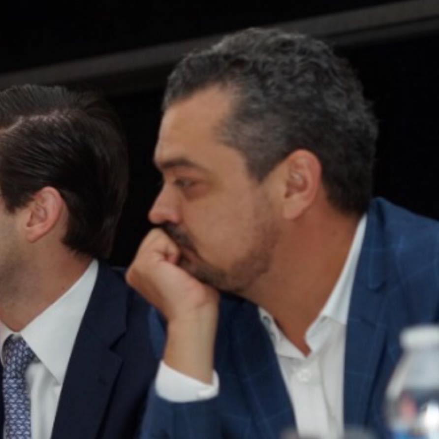 Víctor León tweet media