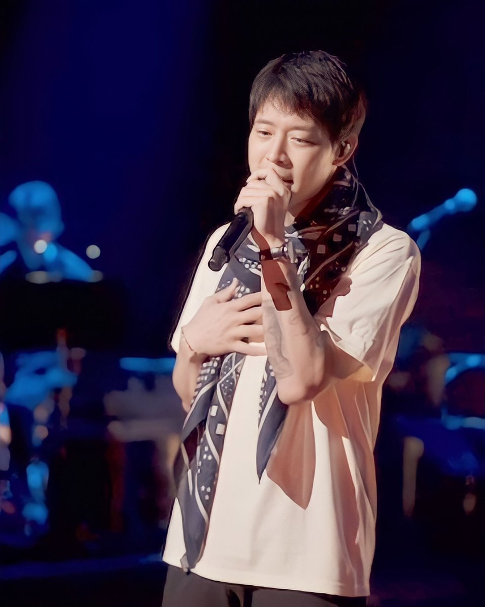 0604Hitomi's tweet photo. 一生
応援させてください🙏
＃ユチョン
＃YUCHUN_SIGNAL_2
＃logbookofficial https://t.co/P7rByPj8Xk