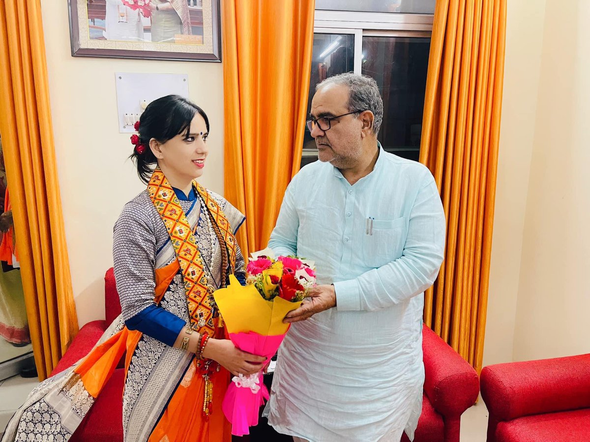 प्रदेश अध्यक्ष माननीय <a href="/Bhupendraupbjp/">Bhupendra Singh Chaudhary</a> जी से उनके आवास पर मिलना हुआ।
बहेड़ी नगर पालिका विकास के लिए चर्चा और मार्गदर्शन प्राप्त किया
<a href="/BJP4India/">BJP</a> <a href="/narendramodi/">Narendra Modi</a> <a href="/AmitShah/">Amit Shah</a> <a href="/kpmaurya1/">Keshav Prasad Maurya</a> <a href="/brajeshpathakup/">Brajesh Pathak</a> <a href="/blsanthosh/">B L Santhosh</a> <a href="/santoshgangwar/">Santosh Gangwar</a> <a href="/idharampalsingh/">Dharampal Singh</a> <a href="/myogiadityanath/">Yogi Adityanath</a> <a href="/TheBalrajPassi/">Balraj Passi</a>