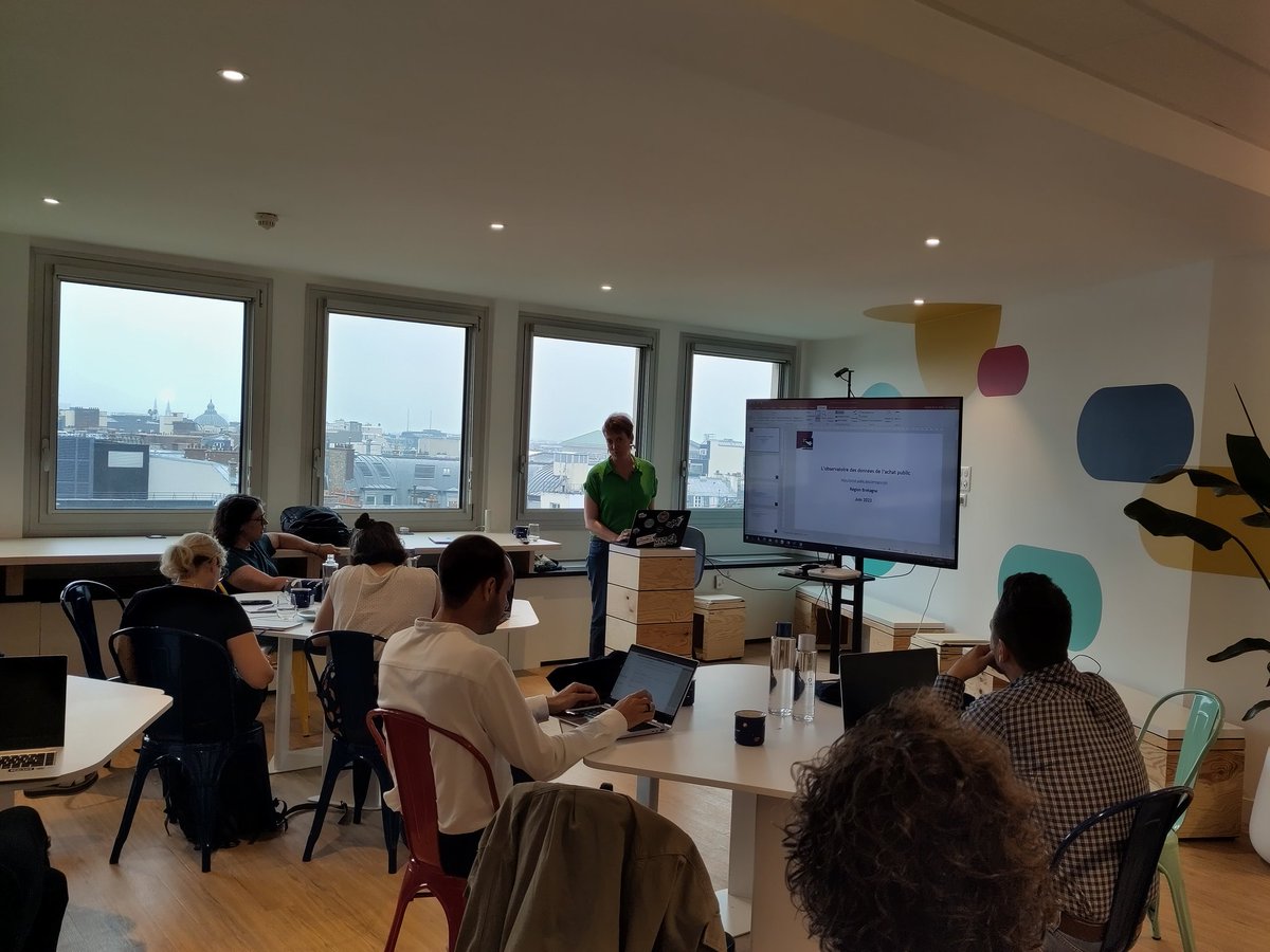 Échange avec des territoires français sur l open data au service de la gouvernance public .  Merci a <a href="/Opendatasoft/">Opendatasoft</a> pour l invitation. #smartregion