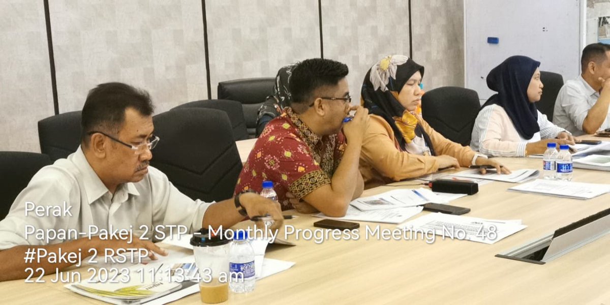 Papan2Stp's tweet photo. Pakej 2 STP - 22.06.2023 - Mesyuarat Kemajuan Tapak No.48.

Sebentar tadi telah berlangsung Mesyuarat Kemajuan Tapak No.48 yang diadakan di pejabat tapak Papan 1, https://t.co/EeaCEGxKL8