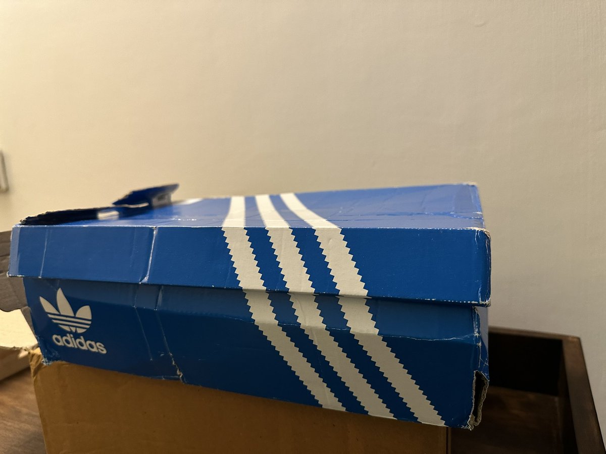 Shailjasays's tweet photo. @myntra @MyntraSupport here are the product and box images as requested!!!!!!! https://t.co/ZRsn6pimoF