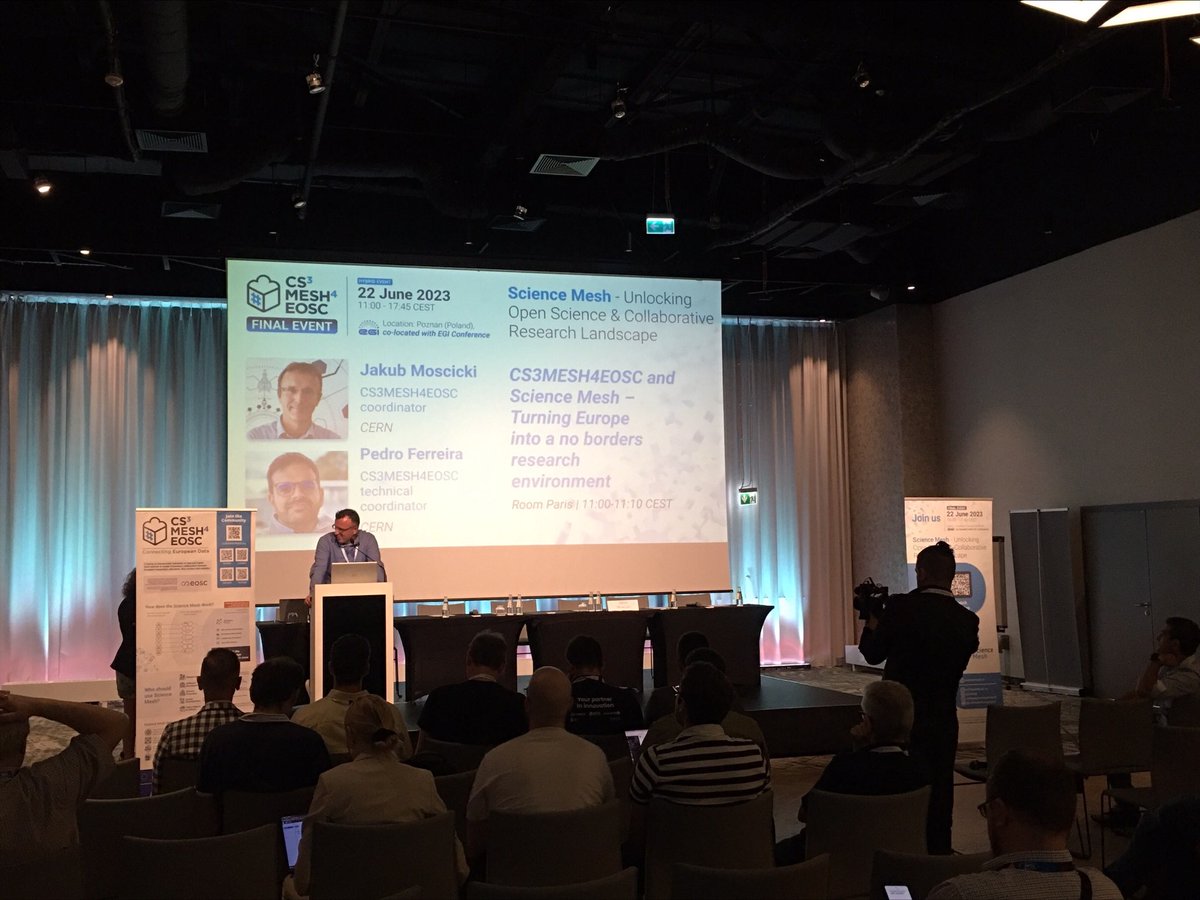 cs3org's tweet image. 📌#CS3MESH4EOSC #ScienceMesh final event live 
@EGI_eInfra #EGI2023!

💡Jakub Moscicki @CERN #CS3MESH4EOSC is connecting locally provided services and scaling them up at #European level to reduce fragmentation and #data silos of #EU #research

🔗 sciencemesh.io/?utm_source=so…