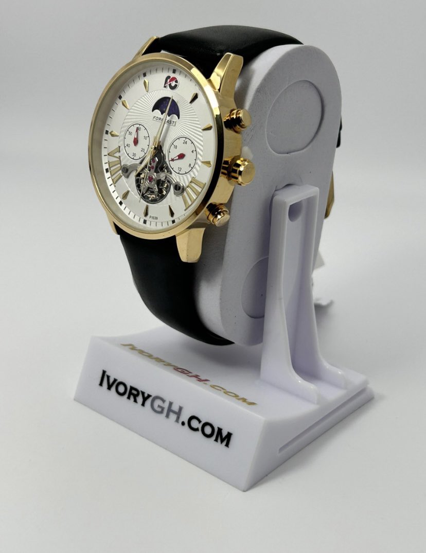 mrdwamena01's tweet photo. "⌚️ New arrival alert! ⚡️✨ The forecasted watch price is GHS 400. ⏰ Don't miss out on this stylish and affordable timepiece! 🕒 #WatchAlert #Fashion #AffordableLuxury"
PRICETAG🏷️GHS 400 https://t.co/8tSCWUfpMh