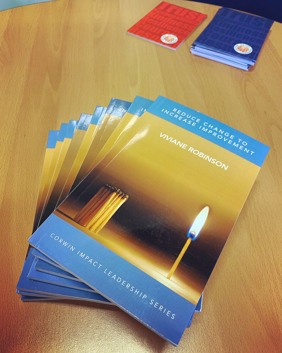 Caroline_Alice_'s tweet image. So excited to hand out these to SLT and our Associate Leaders this morning as part of our Leaders are Readers drive 📚 

And they smell delicious #newbooksmell  

First chapter discussed with reflection Qs (shared already) at our next SLT meeting. Can’t wait! 🤓