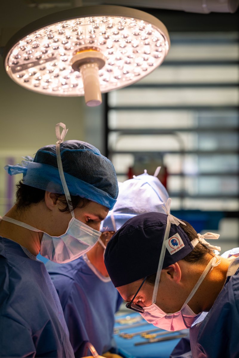 [ Journée nationale de réflexion sur le #dondorganes]
Le #don d’#organes et de tissus permet de réaliser des #greffes et ainsi donner un nouvel espoir aux malades en attente. 
Vous avez des questions sur la #greffe et le don d'organes à l'<a href="/HopitalFoch/">Hôpital Foch</a> 👉bit.ly/don_dorganesFO…