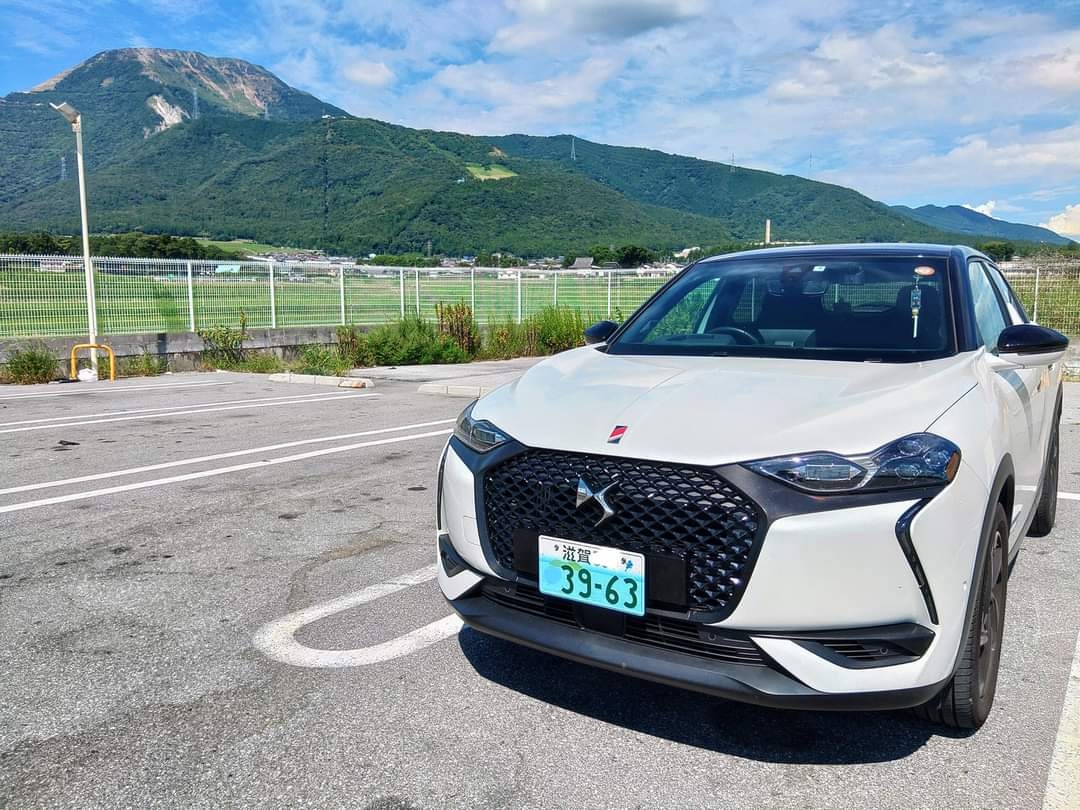 diverunner1976's tweet image. #トヨタモビリティ神奈川 さんのYouTubeショート動画を見て、私の🇫🇷DS 3 CROSSBACK PERFORMANCELine🔥にも角を付けて、テキサス仕様にしてみようかと一瞬考えてしまいました😹💦

#DS3CROSSBACK #DSAUTOMOBILES #ご当地ナンバー #琵琶湖ナンバー 

youtube.com/shorts/n5LzEED…
