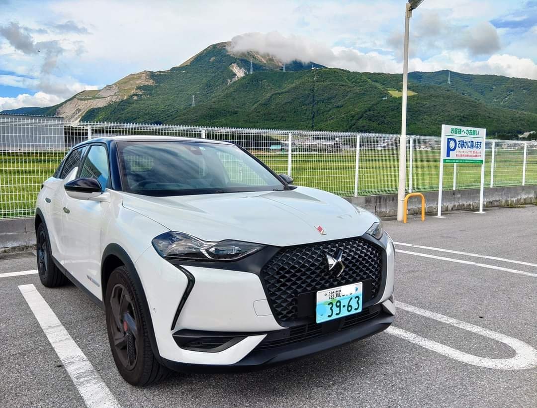 diverunner1976's tweet image. #トヨタモビリティ神奈川 さんのYouTubeショート動画を見て、私の🇫🇷DS 3 CROSSBACK PERFORMANCELine🔥にも角を付けて、テキサス仕様にしてみようかと一瞬考えてしまいました😹💦

#DS3CROSSBACK #DSAUTOMOBILES #ご当地ナンバー #琵琶湖ナンバー 

youtube.com/shorts/n5LzEED…