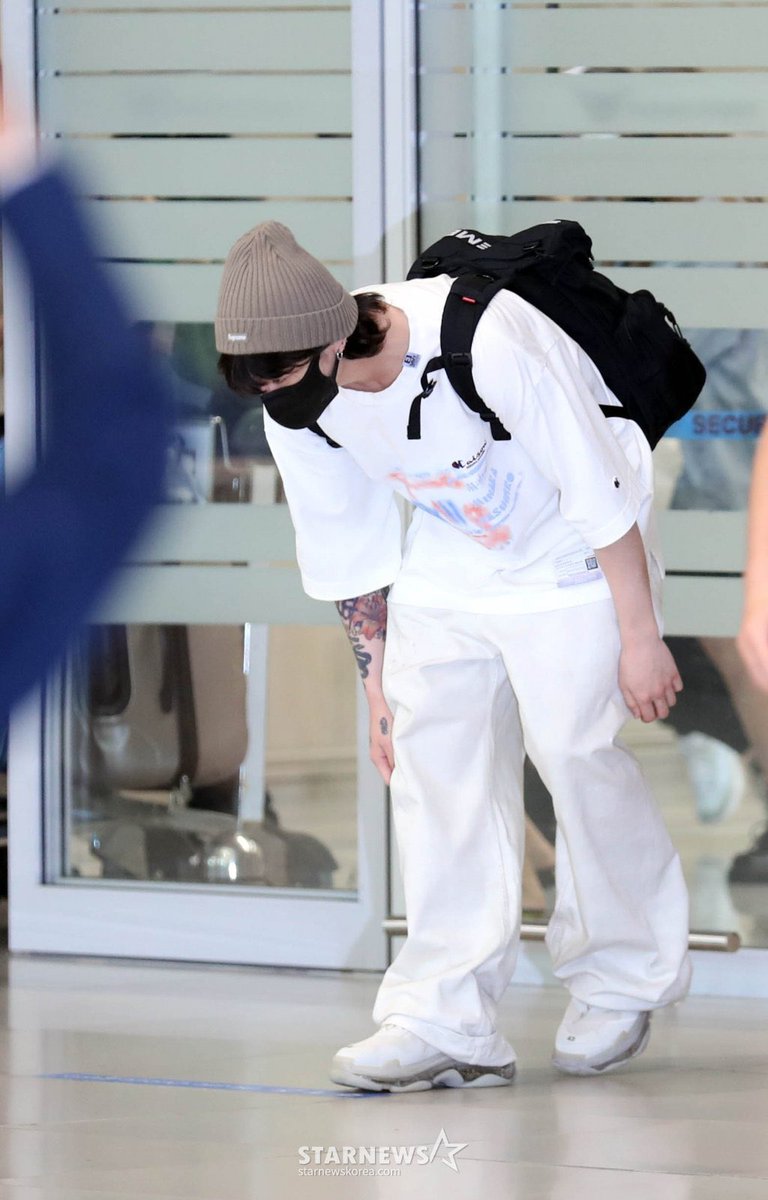 BTS PICS FOLDER 📁 on X: [📸PHOTOS] #Jhope has arrived at the ICN