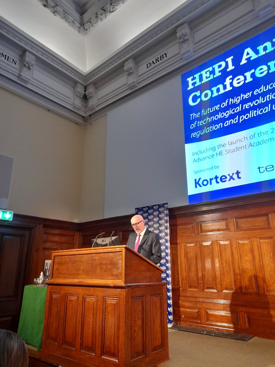 Shadow Minister for Higher Education <a href="/MattWestern_/">Matt Western MP 🌹 🇬🇧🇨🇦</a> leads the discussion on the HEPI and <a href="/AdvanceHE/">Advance HE</a>  Student Academic Experience Survey by calling for a mission-led approach to HE in government. #HEPIConf23
