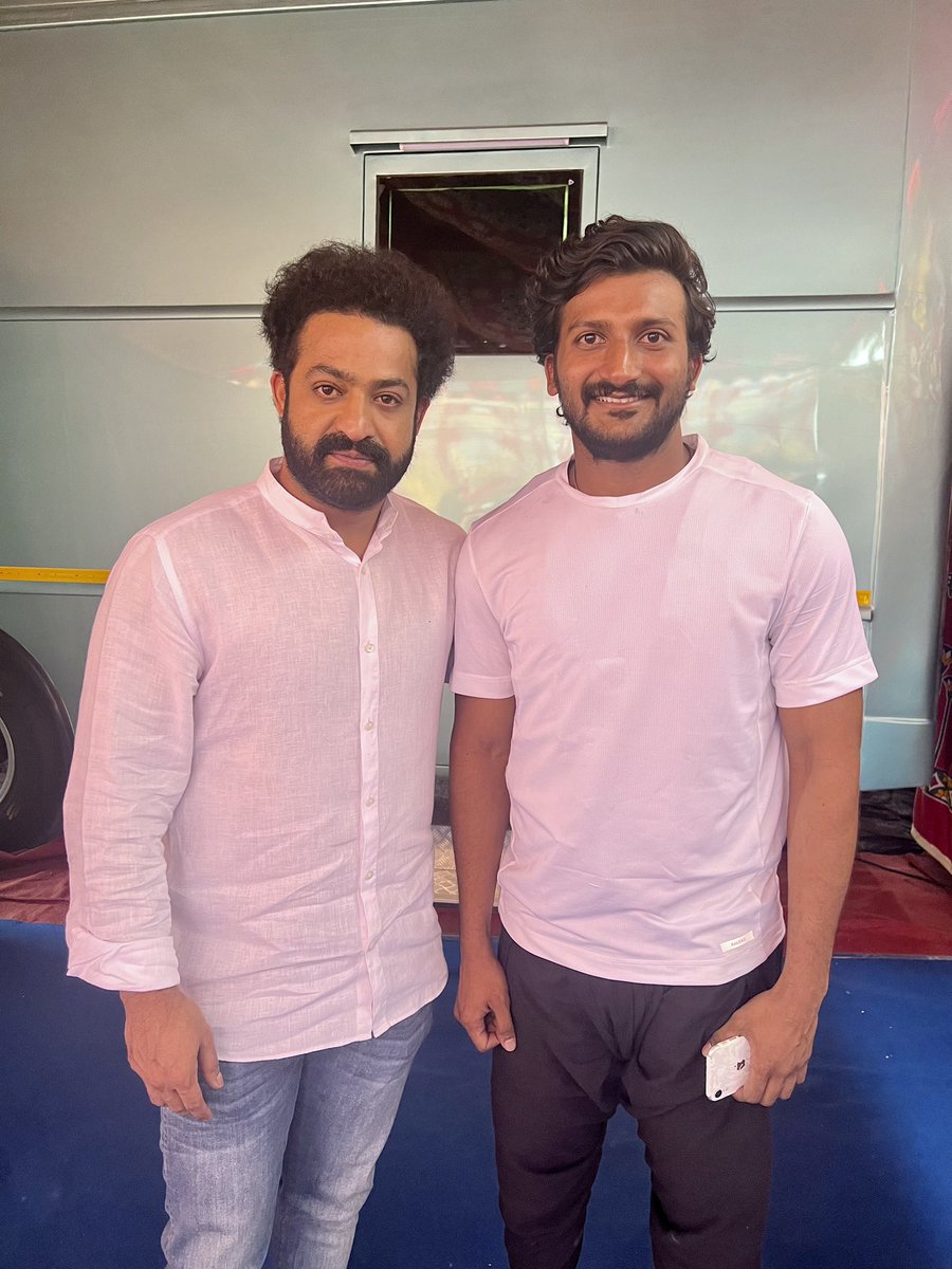 With the megastar himself!
.
.
.
.
.
.
#ntr #ntr30 #devara #film #southfilms #koratalasiva #janhvikapoor #saifalikhan #jrntr