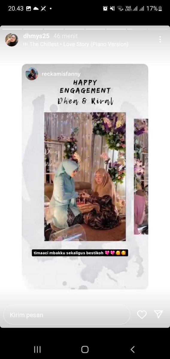 SalmaFajri1's tweet photo. Setelah ninggalin korban korban yang lain dan ninggalin anak anak nya, dia malah asik tunangan dengan wanita ini yg jadi tunangan nya! JAHAT BANGET YA SATU KELUARGA INI KOMPAK WAKAKA https://t.co/F8tKp0xsZi