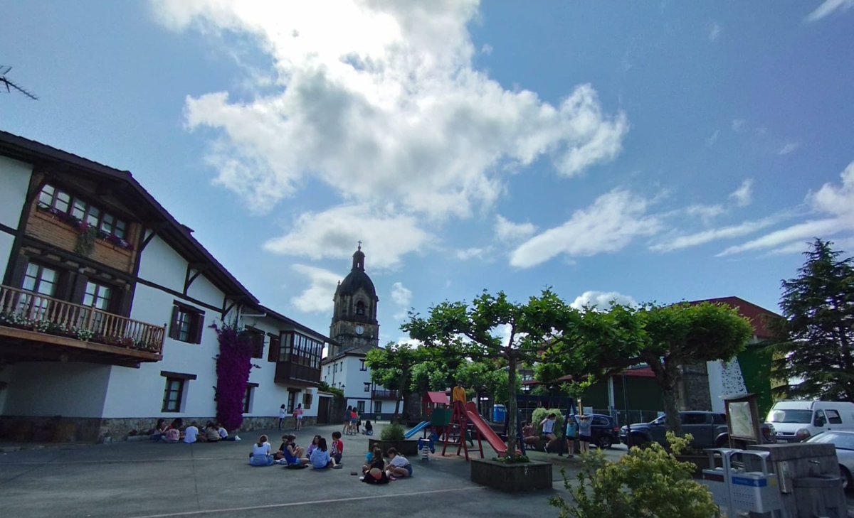 ARRIETA ⁦<a href="/beg56Jokin/">Maisu Jokin</a>⁩ ⁦<a href="/beg56Ixone/">Andereño Ixone</a>⁩ ⁦<a href="/beg56elena/">Andereño Elena</a>⁩