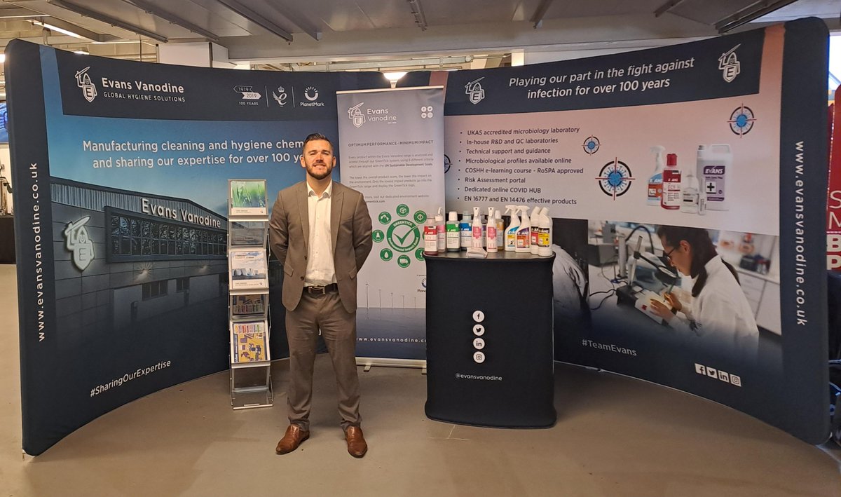 Eddy from our #UKSales team prepped & ready for visitors at @SwanscomStadium, for the Cotton & Sons Exhibition & Demo Day. 
#UKmfg #SharingOurExpertise #CleaningandHygiene #ProfessionalHygiene #CleaningIndustry #InfectionPrevention